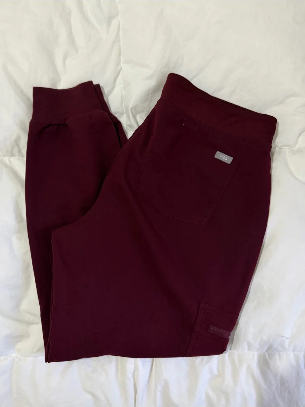 Figs Men's Maroon Jogger Sweatpants